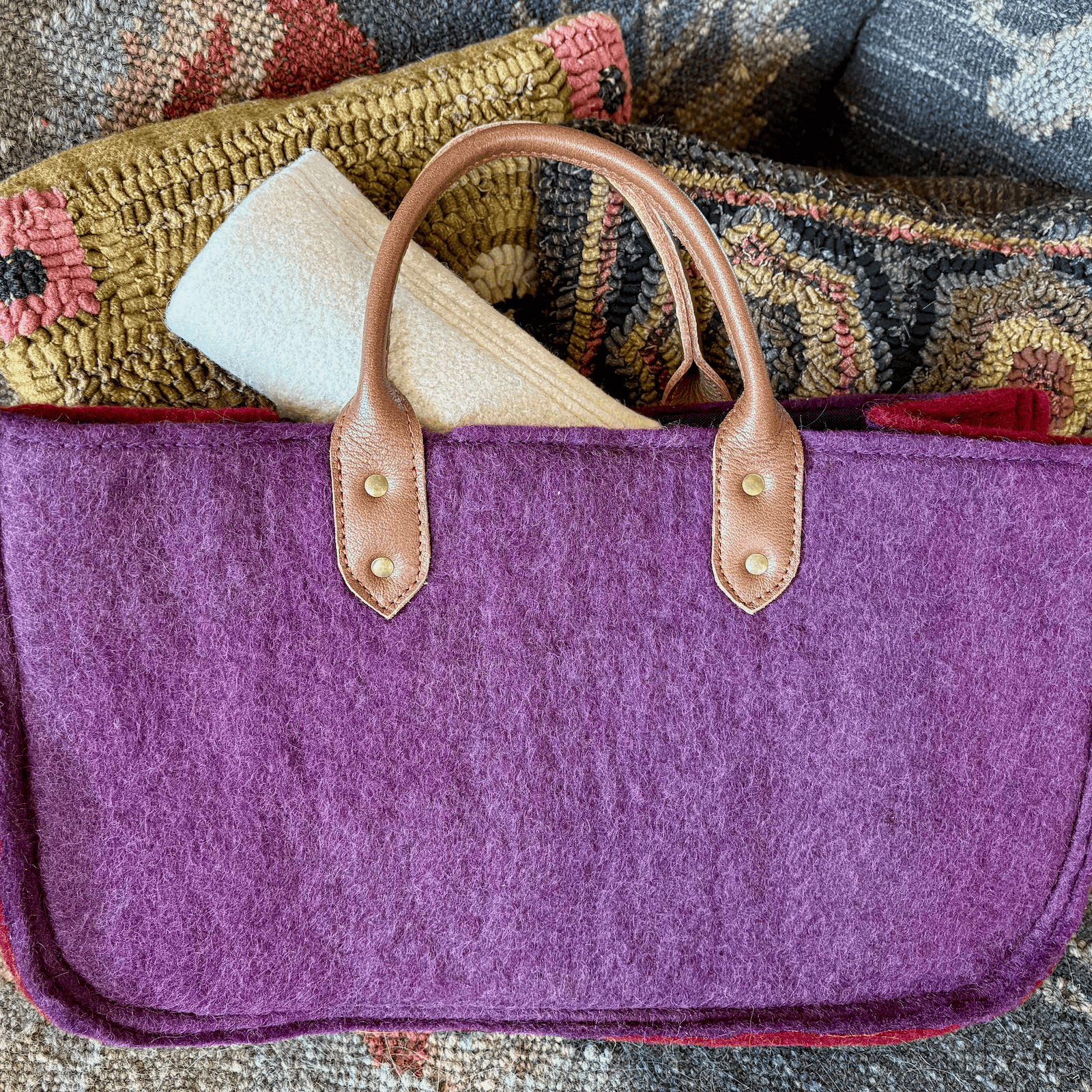 Wool Eyeglass Sleeve White with Carry All Bag